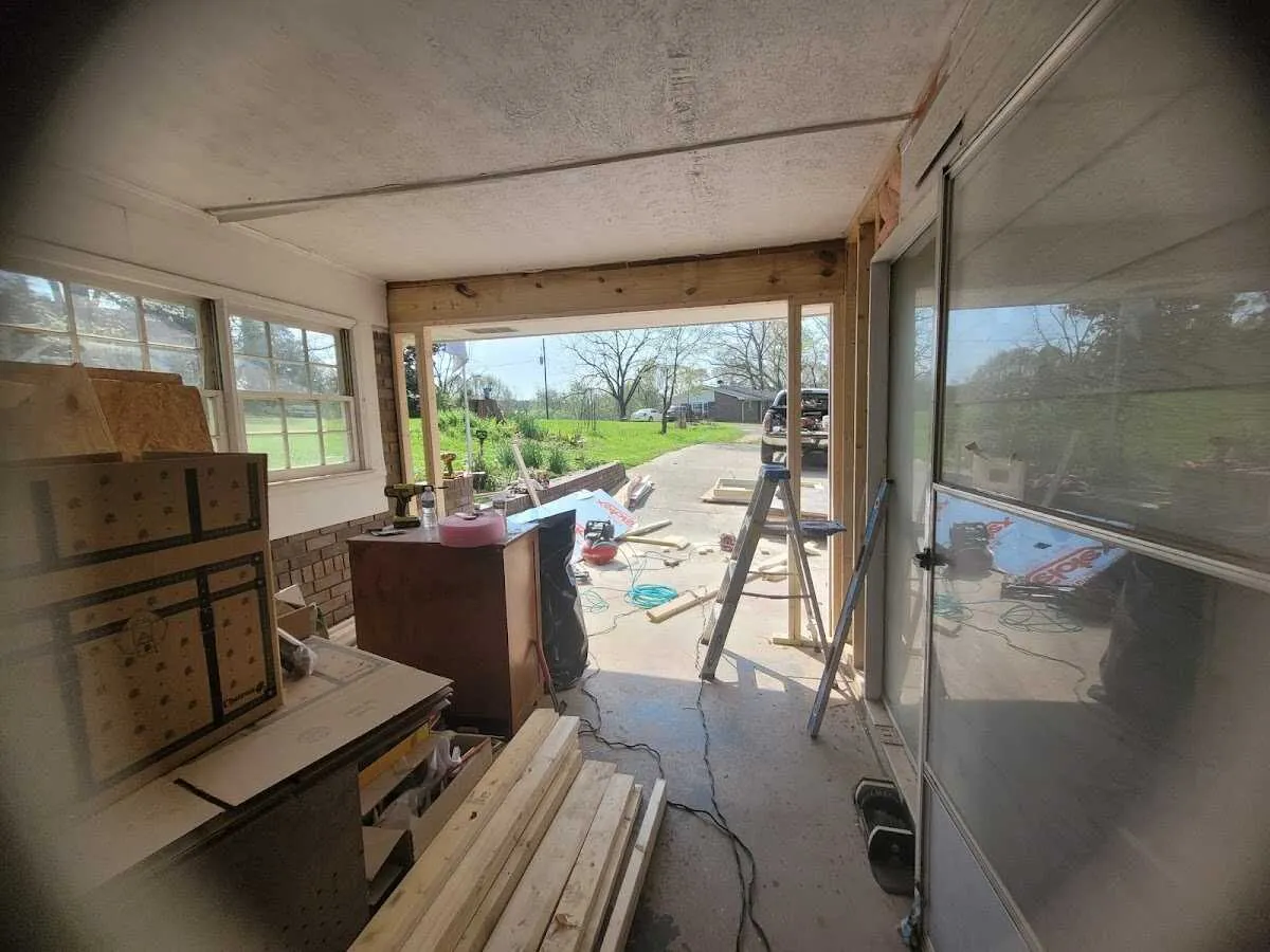 Air movers and dehumidifier for Water Mitigation Services in Bogalusa